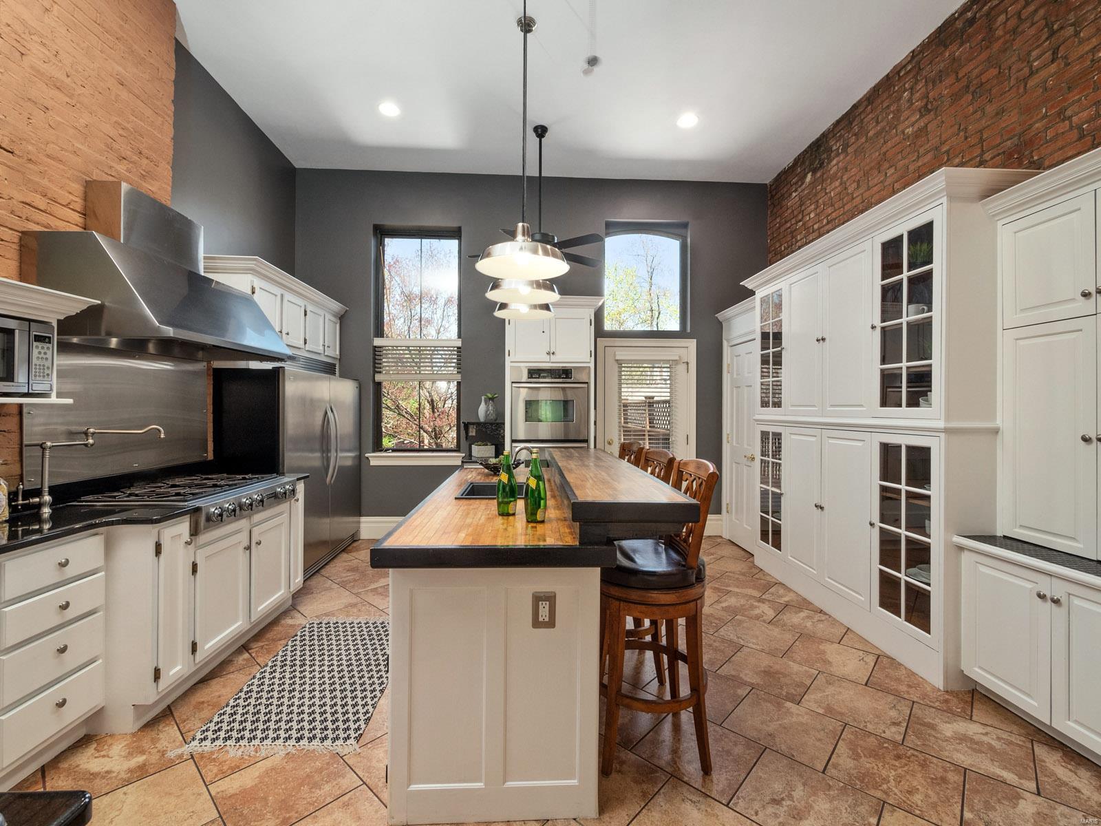 Lafayette Square - Residential