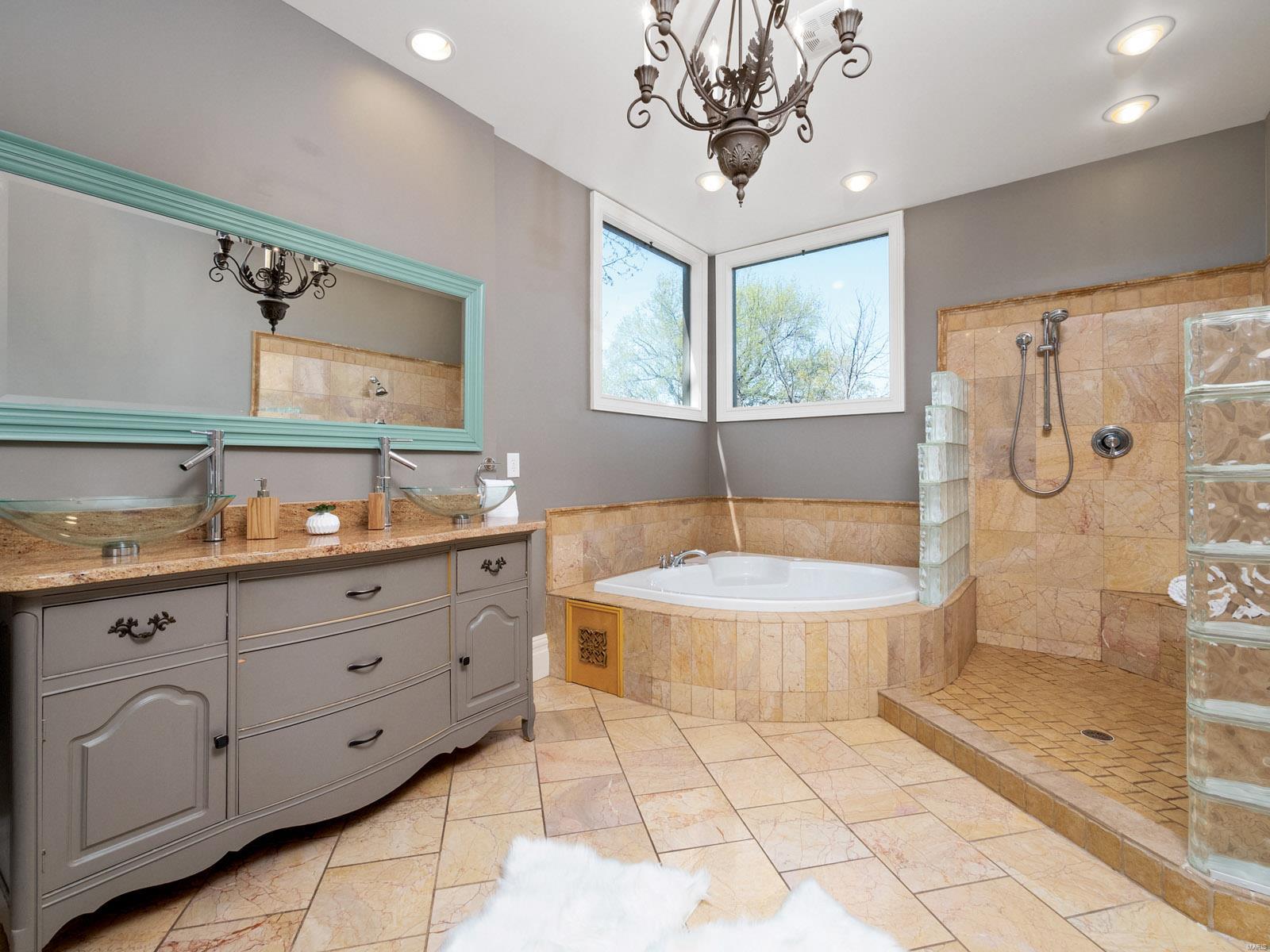 Lafayette Square - Residential