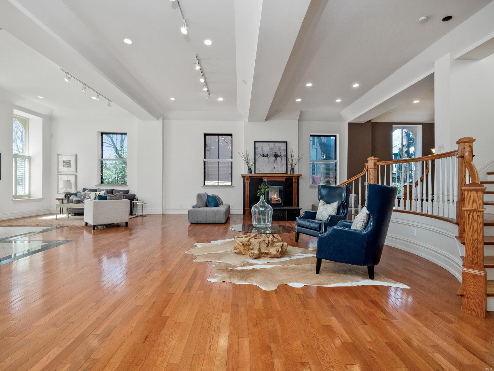 Lafayette Square - Residential