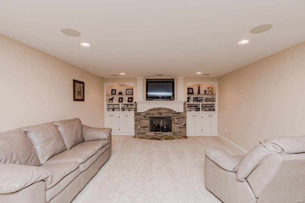 Turnberry Place - Residential