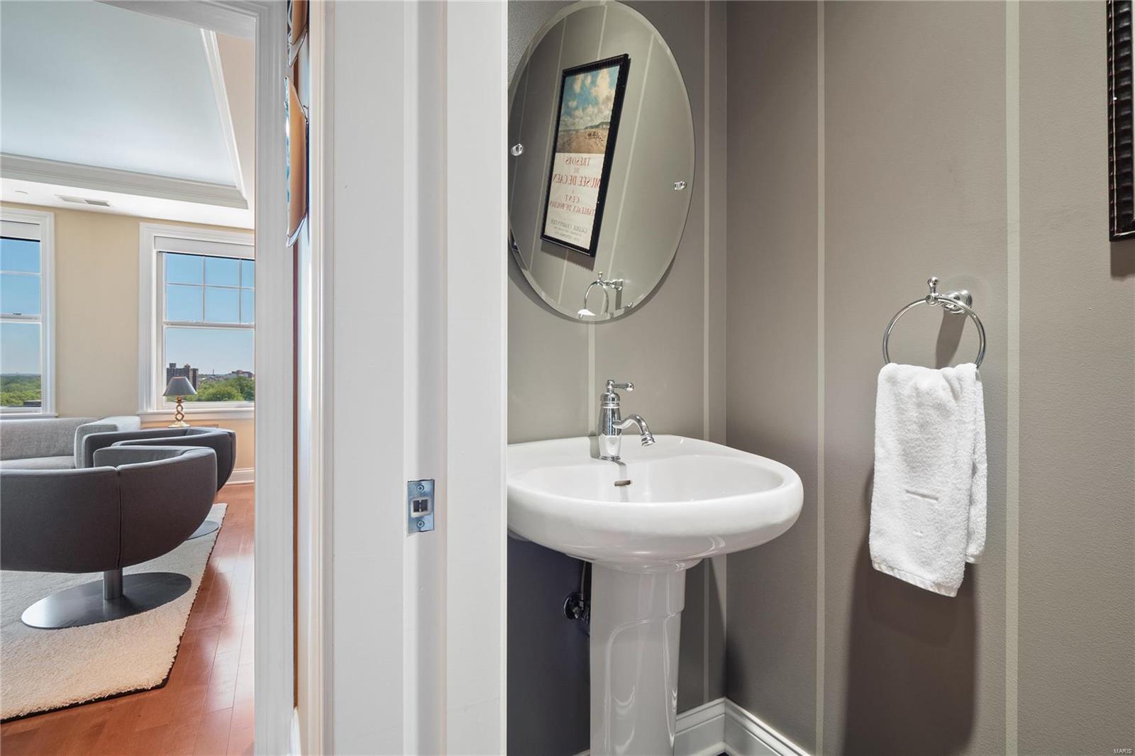 Park Plaza Residential Condo - Residential