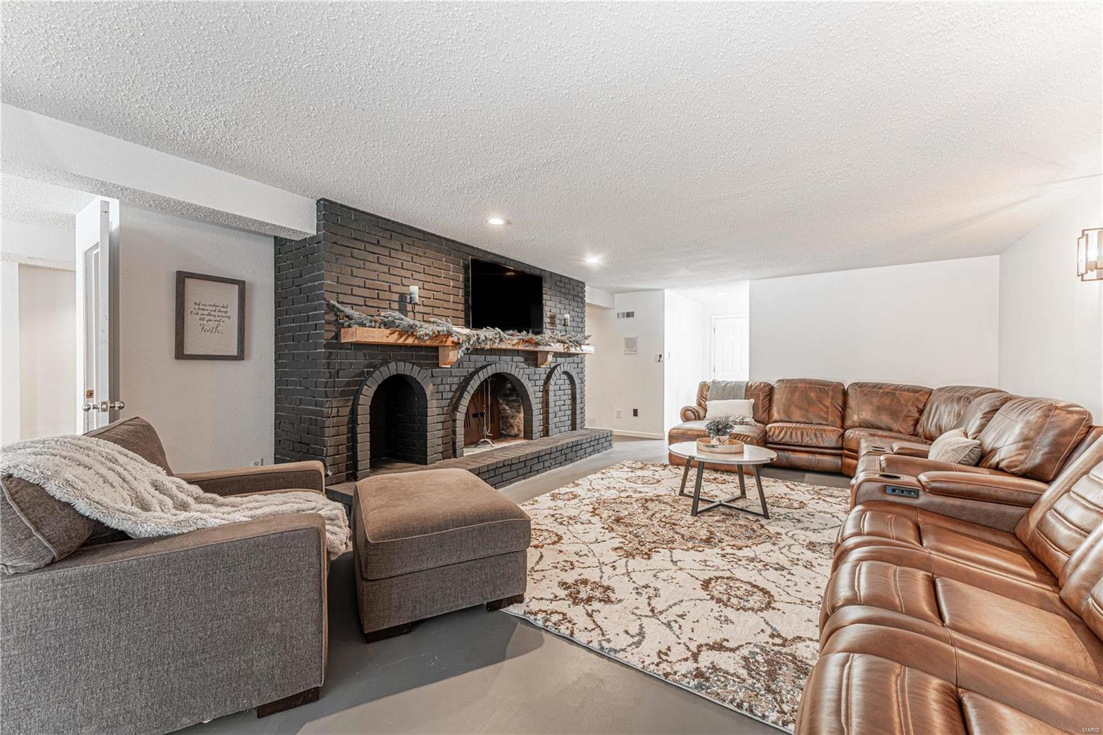 Mentz Hills Acres - Residential