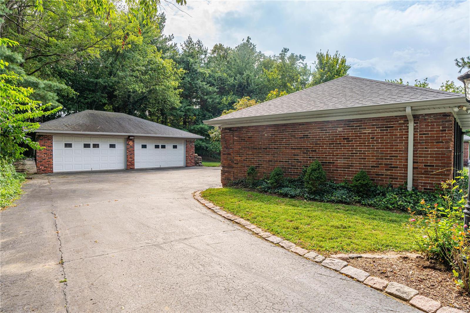 Mentz Hills Acres - Residential