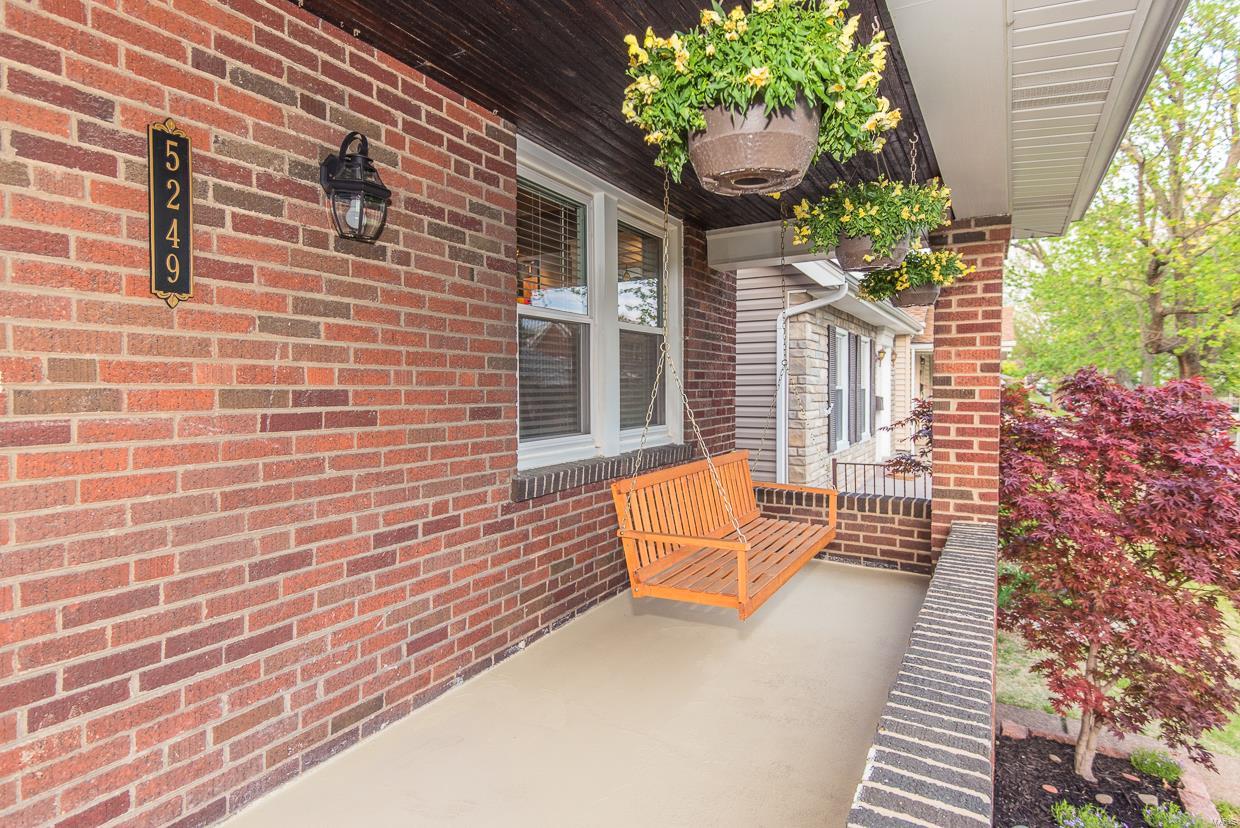 Lynne Add - Residential