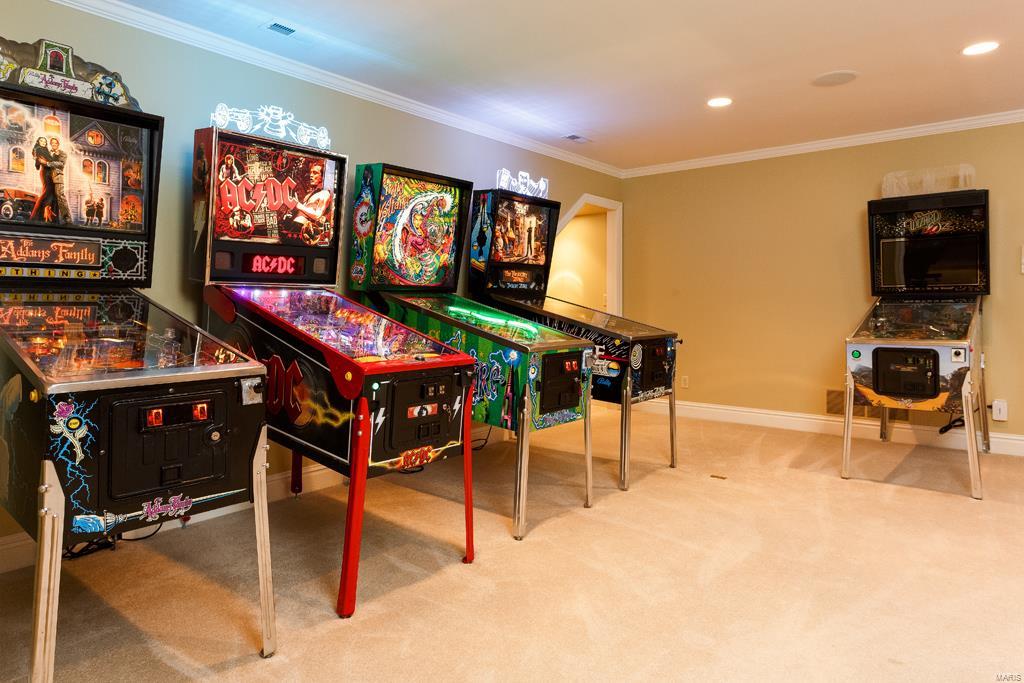 Shepard Oaks - Residential