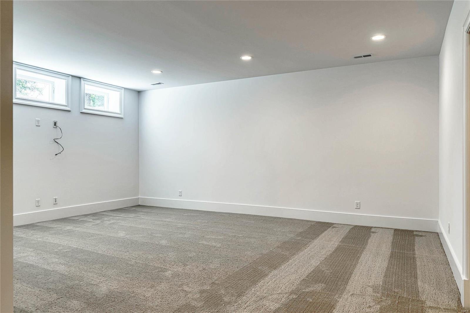 Oak Estates - Residential