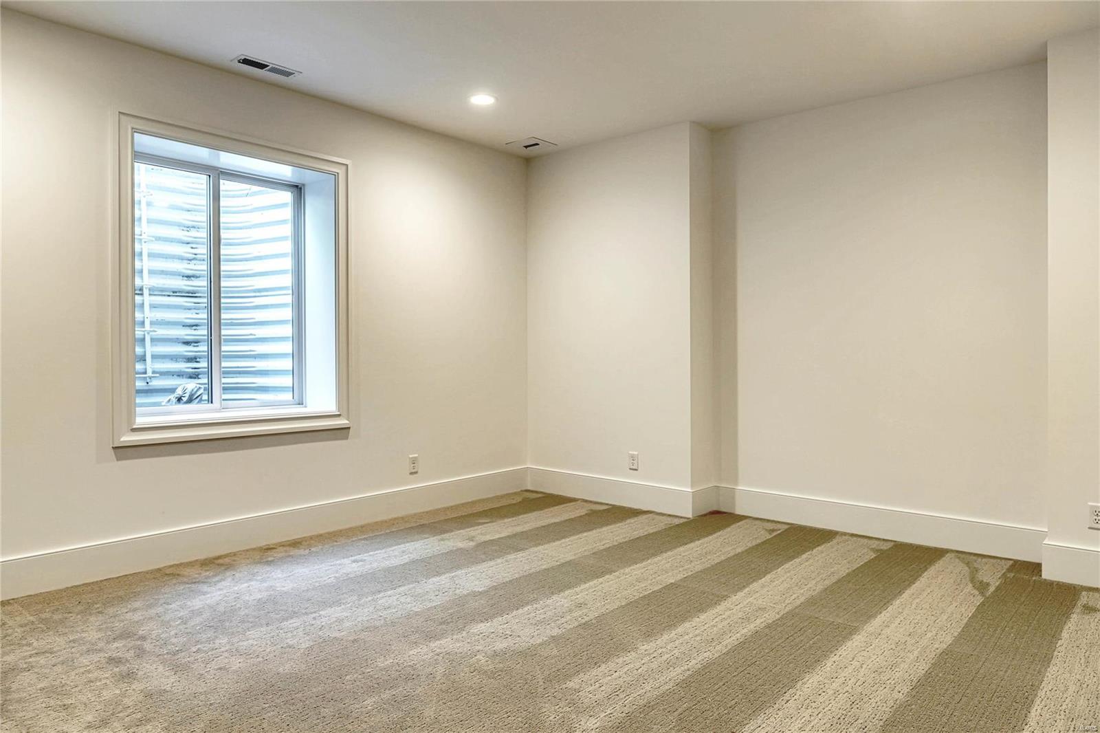 Oak Estates - Residential