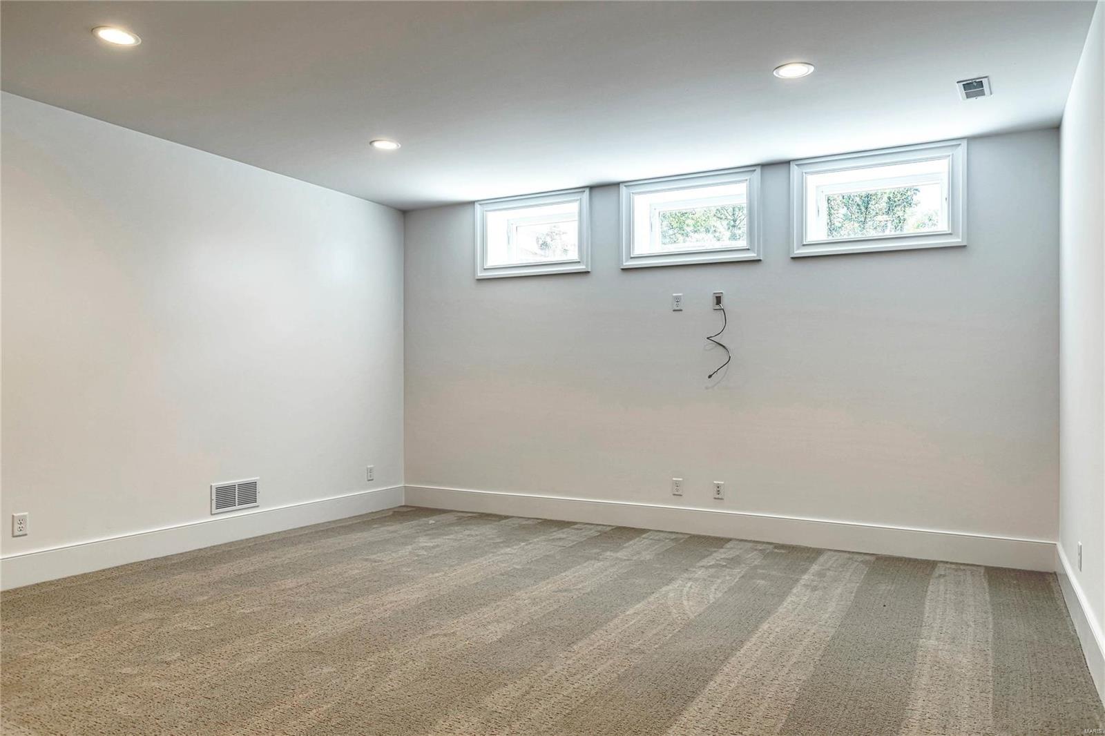 Oak Estates - Residential