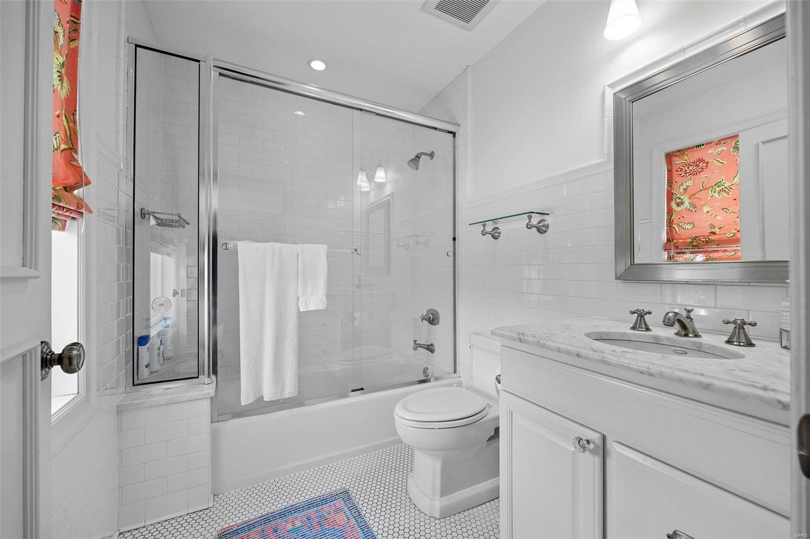 La Hacienda - Residential