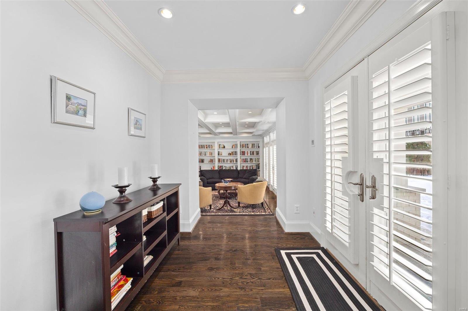 La Hacienda - Residential