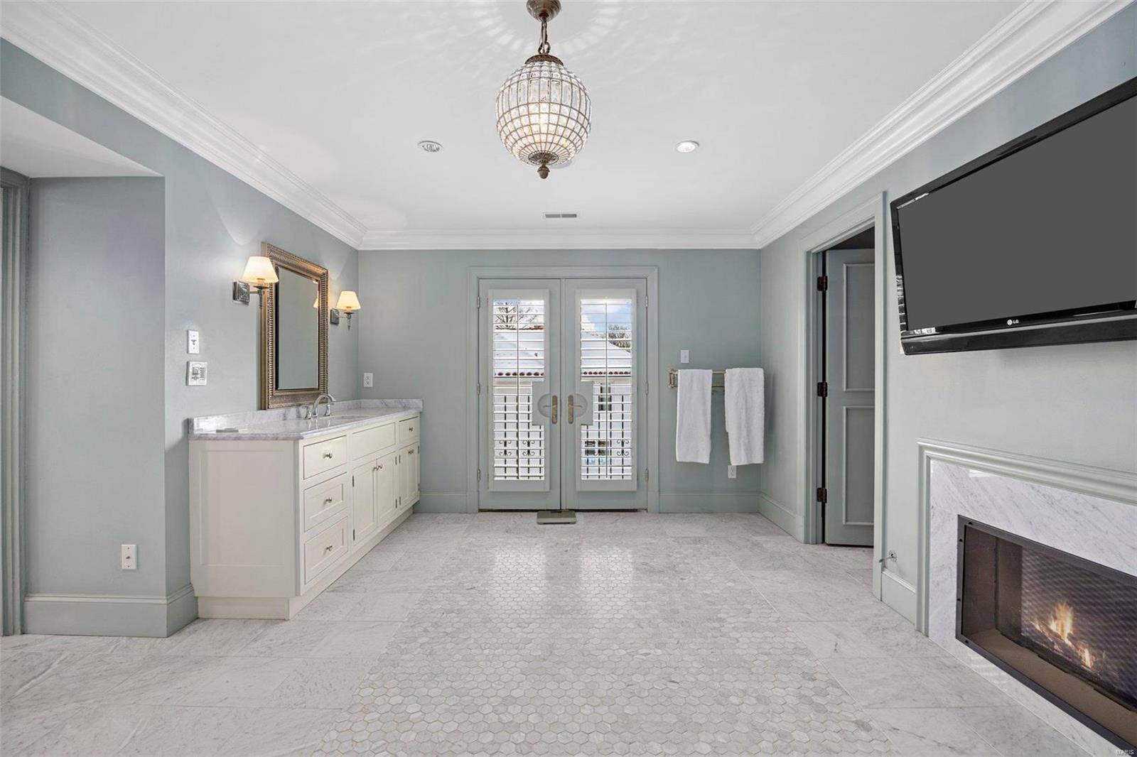 La Hacienda - Residential