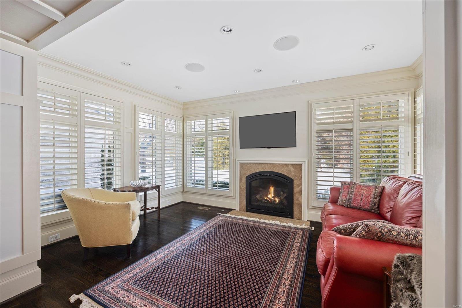 La Hacienda - Residential