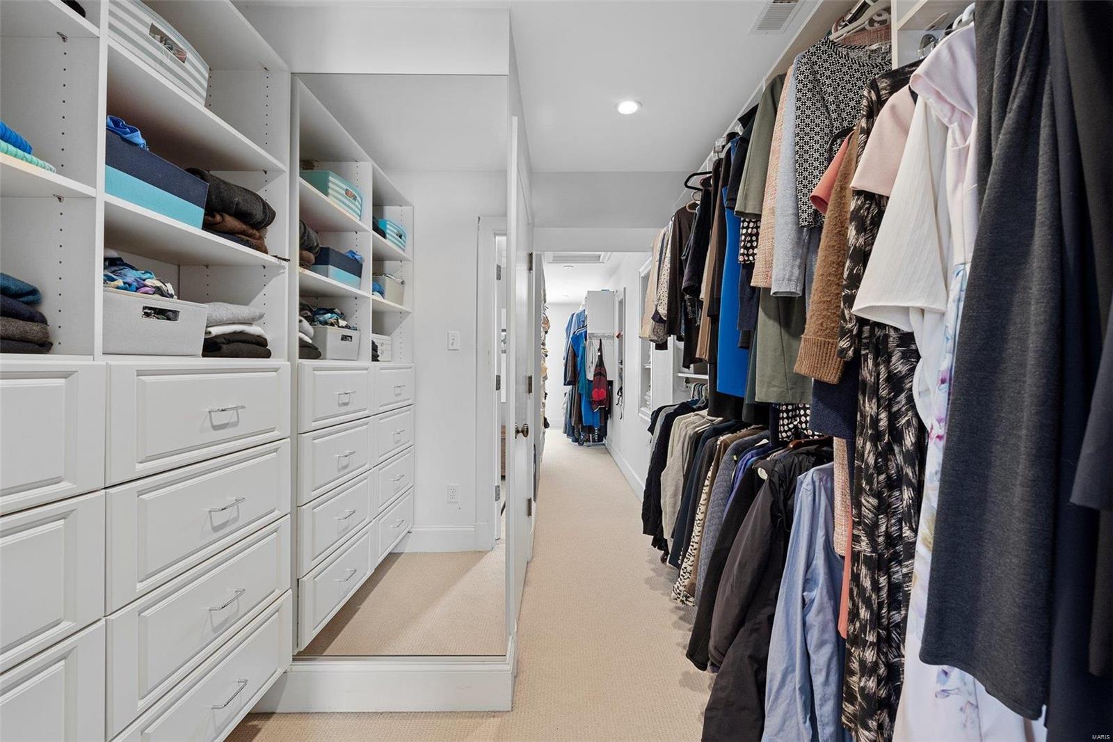 La Hacienda - Residential