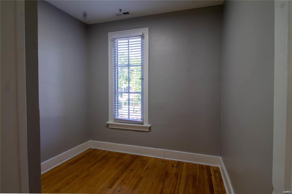 St Louis, Missouri 63119, United States, 2 Bedrooms Bedrooms, ,1 BathroomBathrooms,Residential,Active,1634