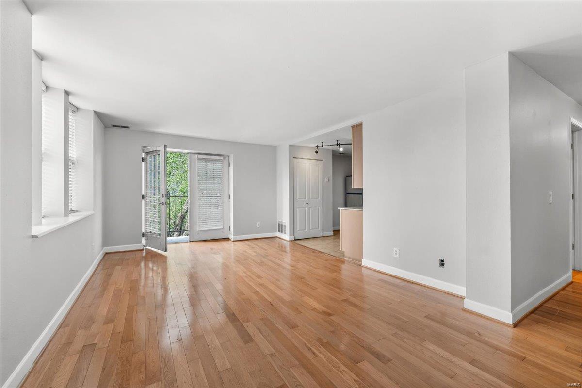 St Louis, Missouri 63112, United States, 2 Bedrooms Bedrooms, ,1 BathroomBathrooms,Residential,Coming Soon,118123