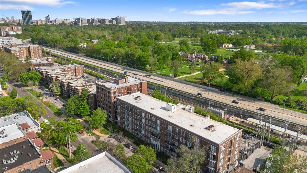 St Louis, Missouri 63112, United States, 2 Bedrooms Bedrooms, ,1 BathroomBathrooms,Residential,Coming Soon,118123