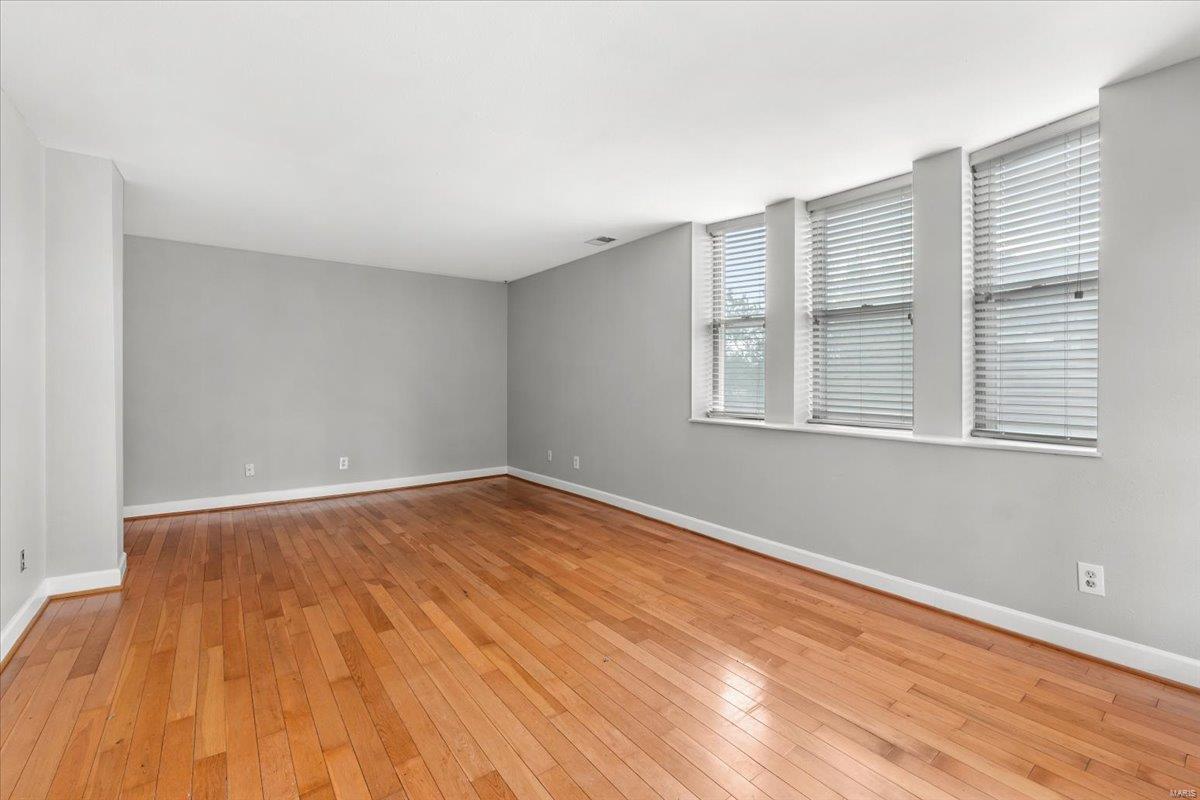 St Louis, Missouri 63112, United States, 2 Bedrooms Bedrooms, ,1 BathroomBathrooms,Residential,Coming Soon,118123