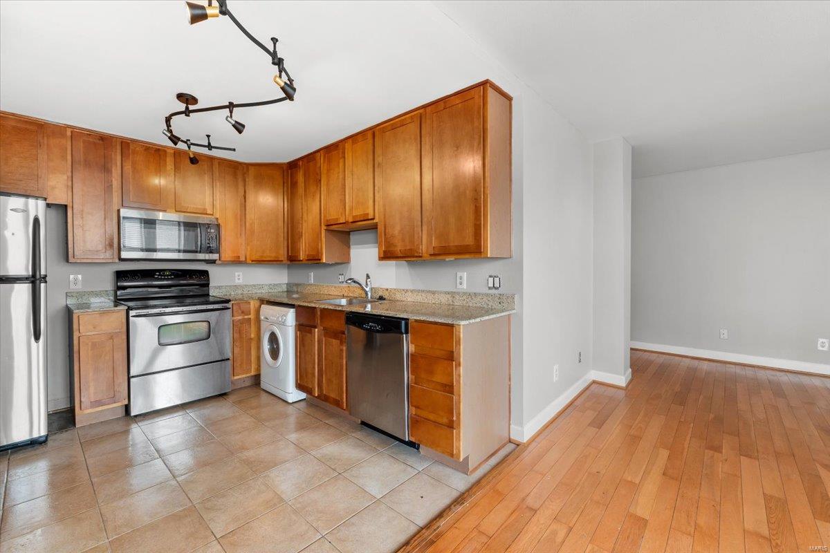 St Louis, Missouri 63112, United States, 2 Bedrooms Bedrooms, ,1 BathroomBathrooms,Residential,Coming Soon,118123