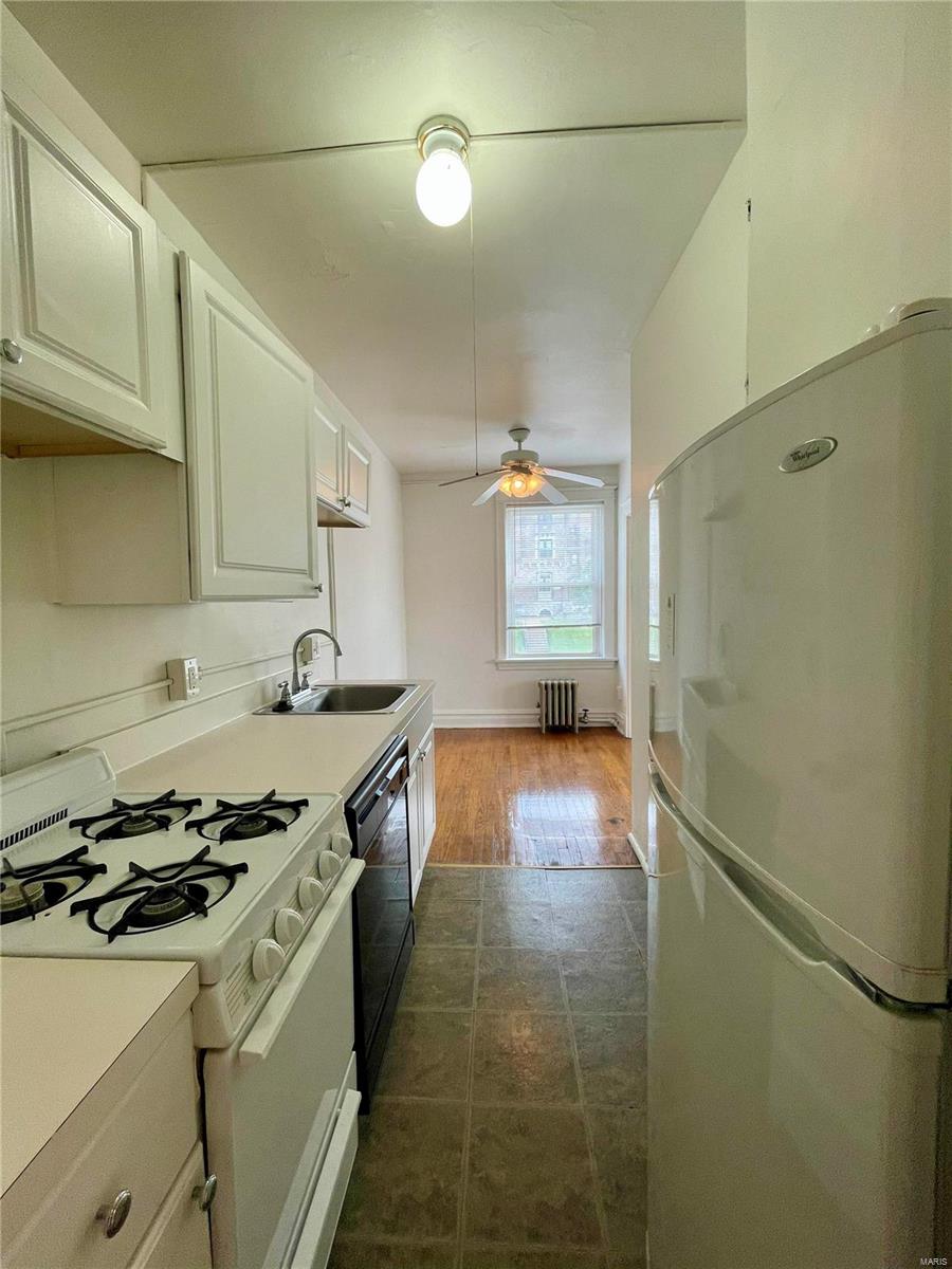 West Forsyth Place - Residential Income