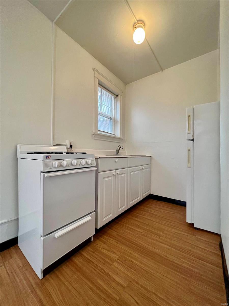 West Forsyth Place - Residential Income