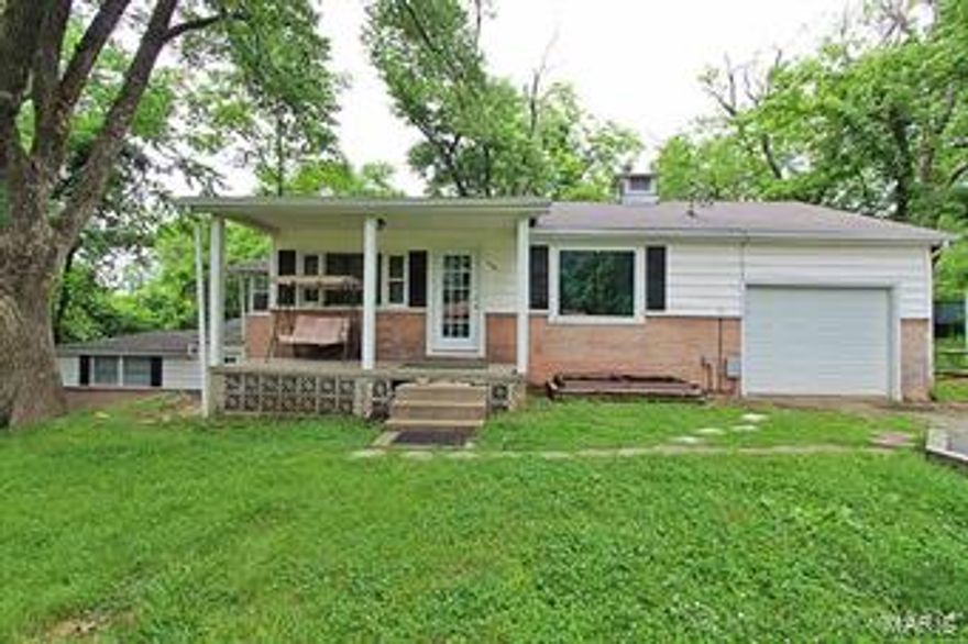 Great ranch home on a very private lot not far from the University. Updated kitchen. New paint. Separate studio could be a bedroom or guest quarters. Fantastic sunroom and plenty of parking. Could be used as a 4 bedroom home. ** BRAND NEW ** HVAC system installed June 2014!
