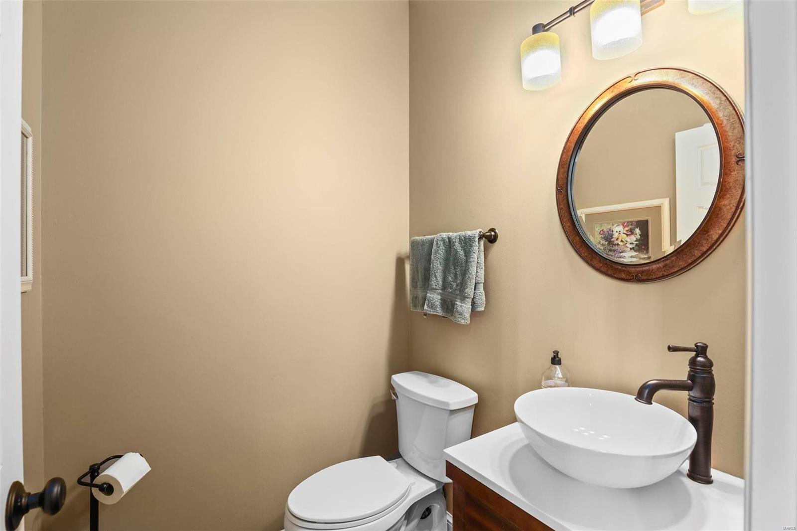 Kingspointe 2B - Residential