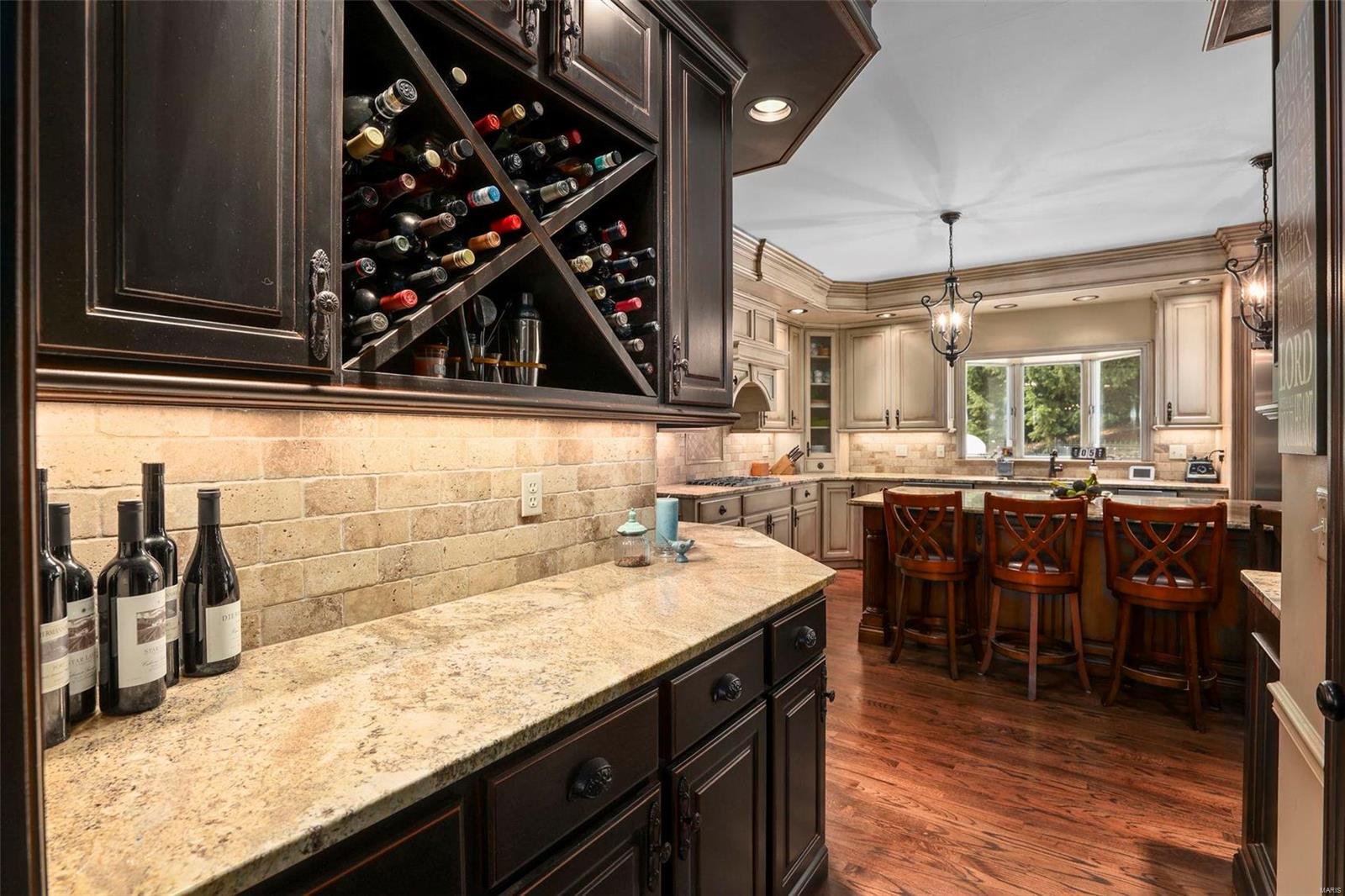 Kingspointe 2B - Residential