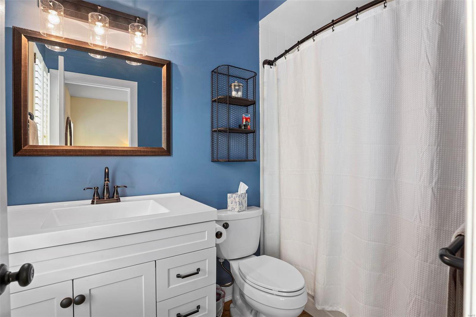 Kingspointe 2B - Residential