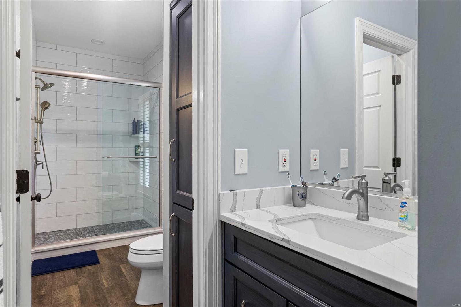 Kingspointe 2B - Residential