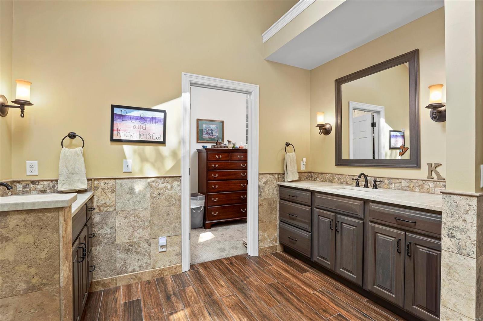 Kingspointe 2B - Residential