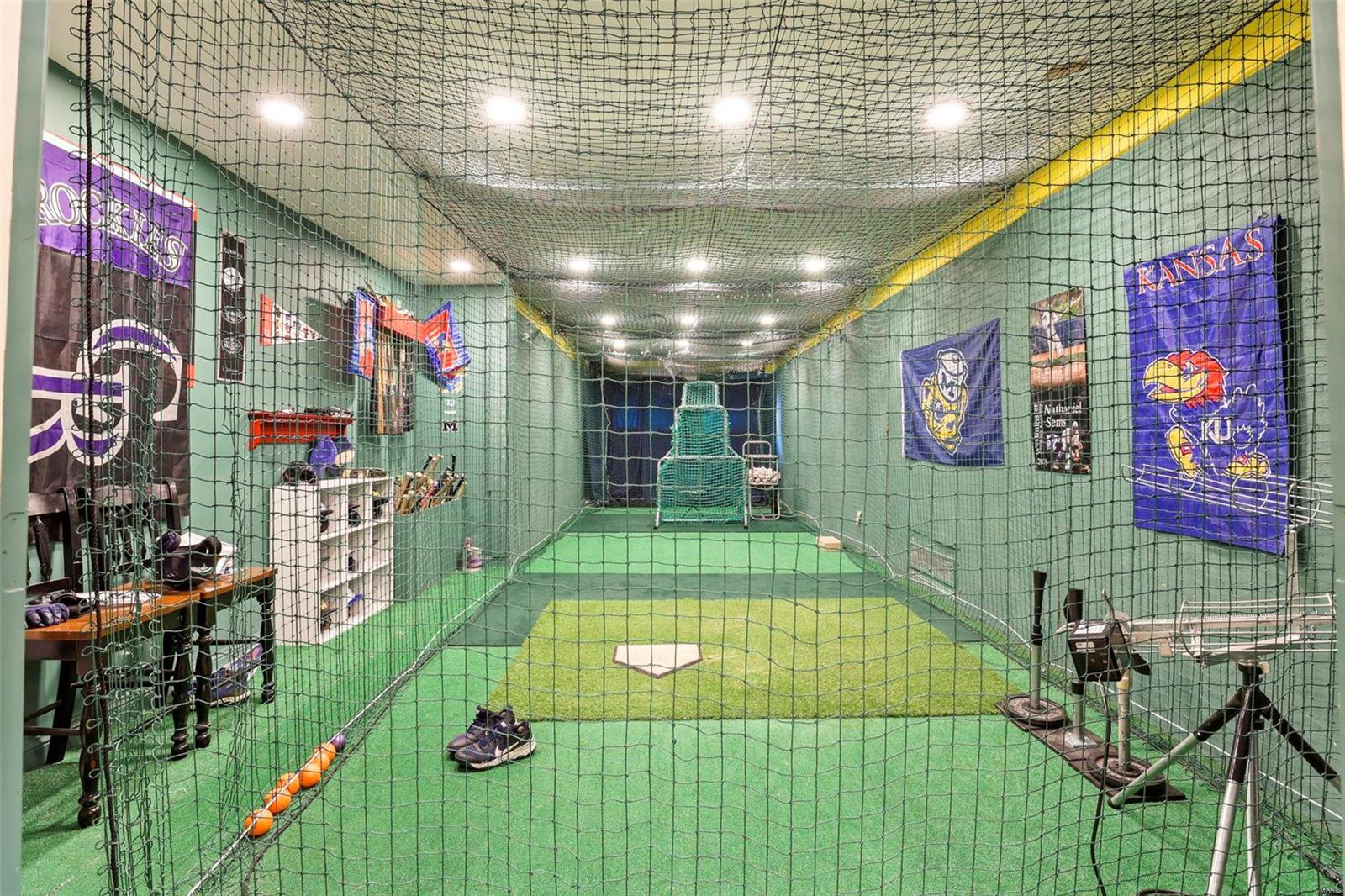 Kingspointe 2B - Residential