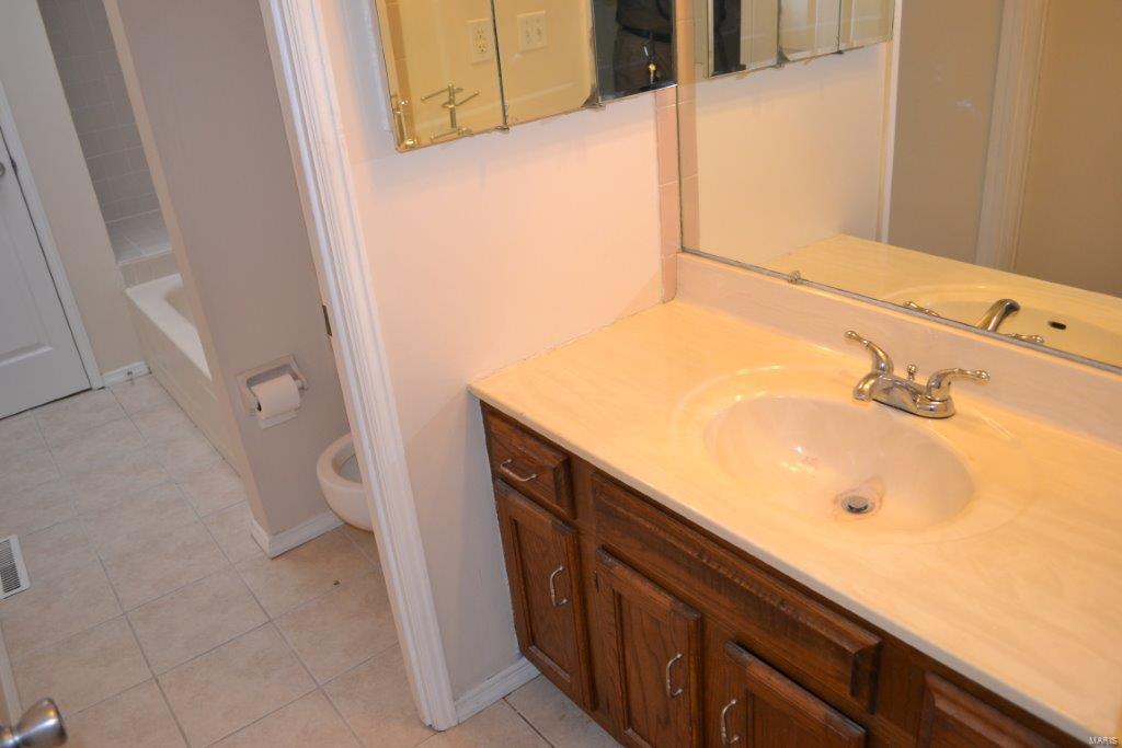 Kiefer Creek Condo - Residential Lease