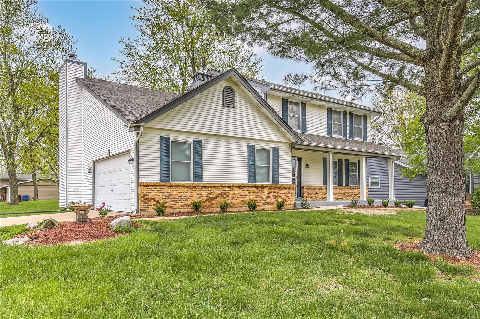 Country Lake Estate - Residential