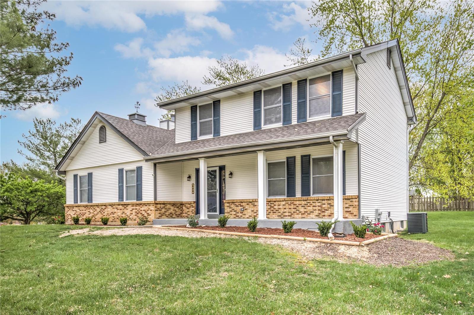 Country Lake Estate - Residential