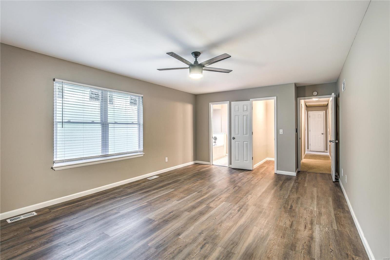 Country Lake Estate - Residential