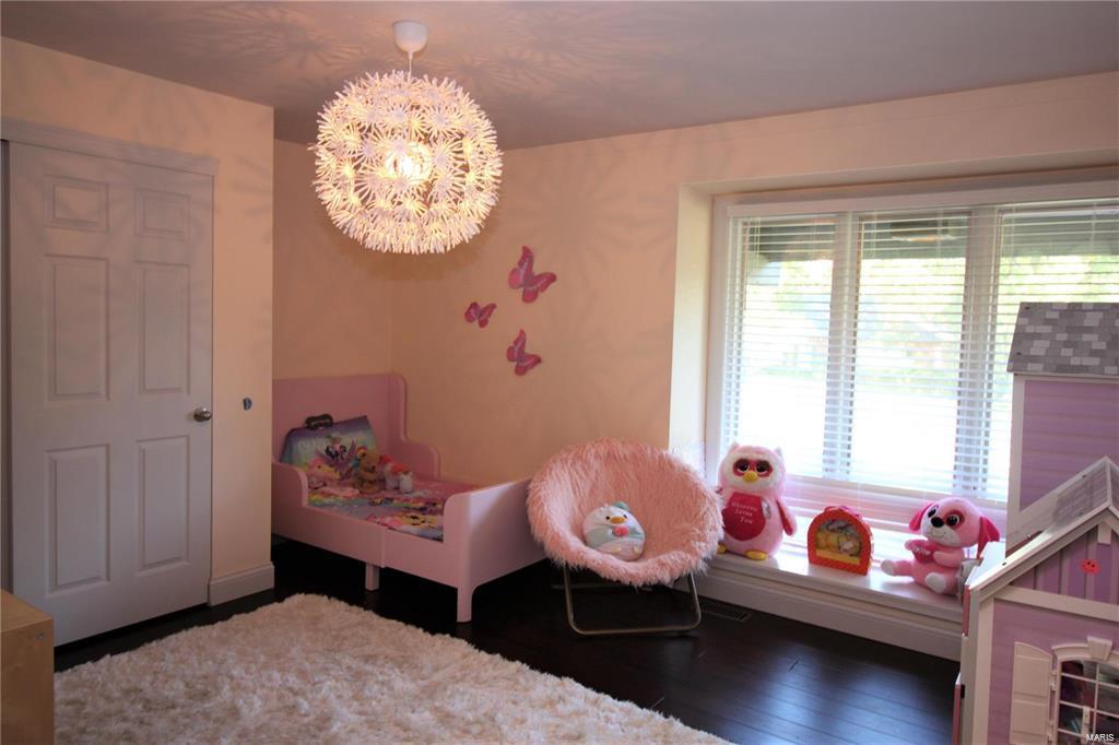 Meadowbrook Country Club Estates - Residential