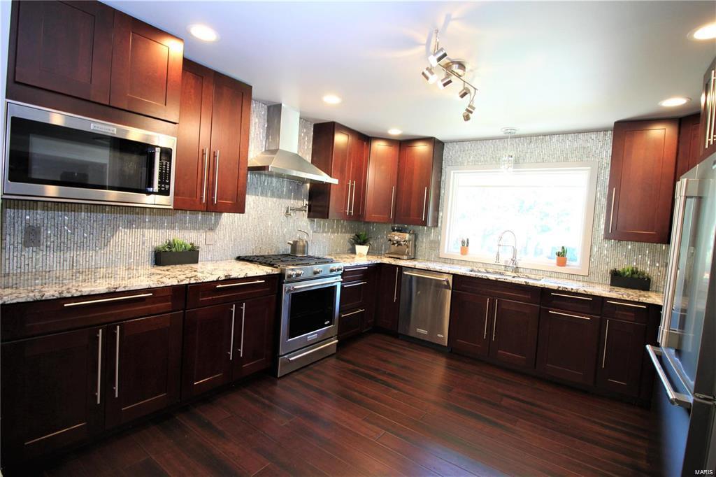 Meadowbrook Country Club Estates - Residential