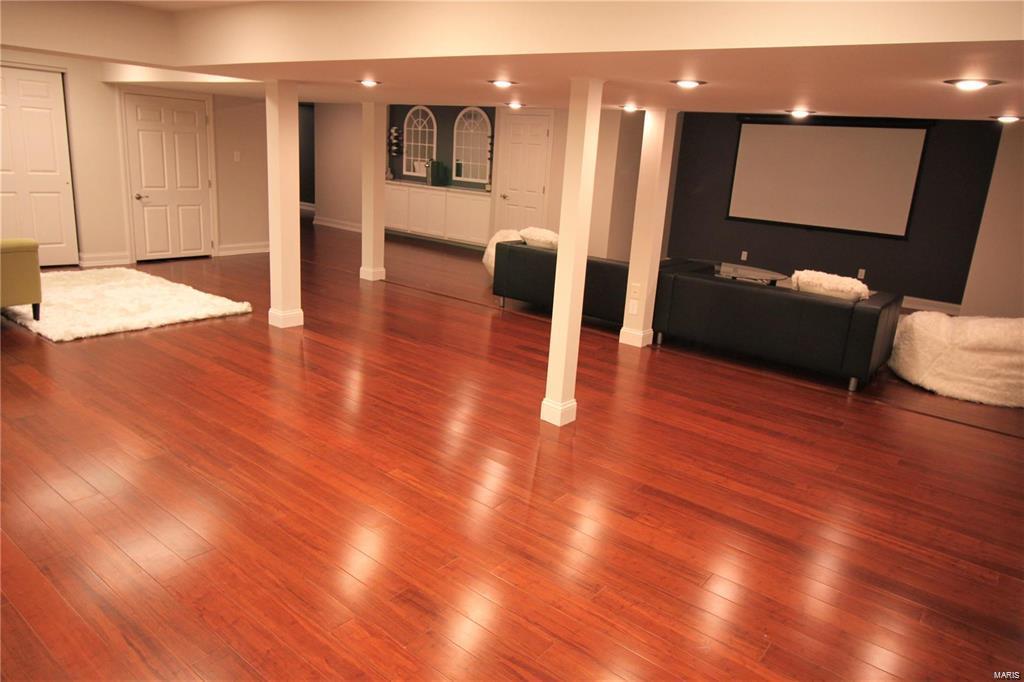 Meadowbrook Country Club Estates - Residential