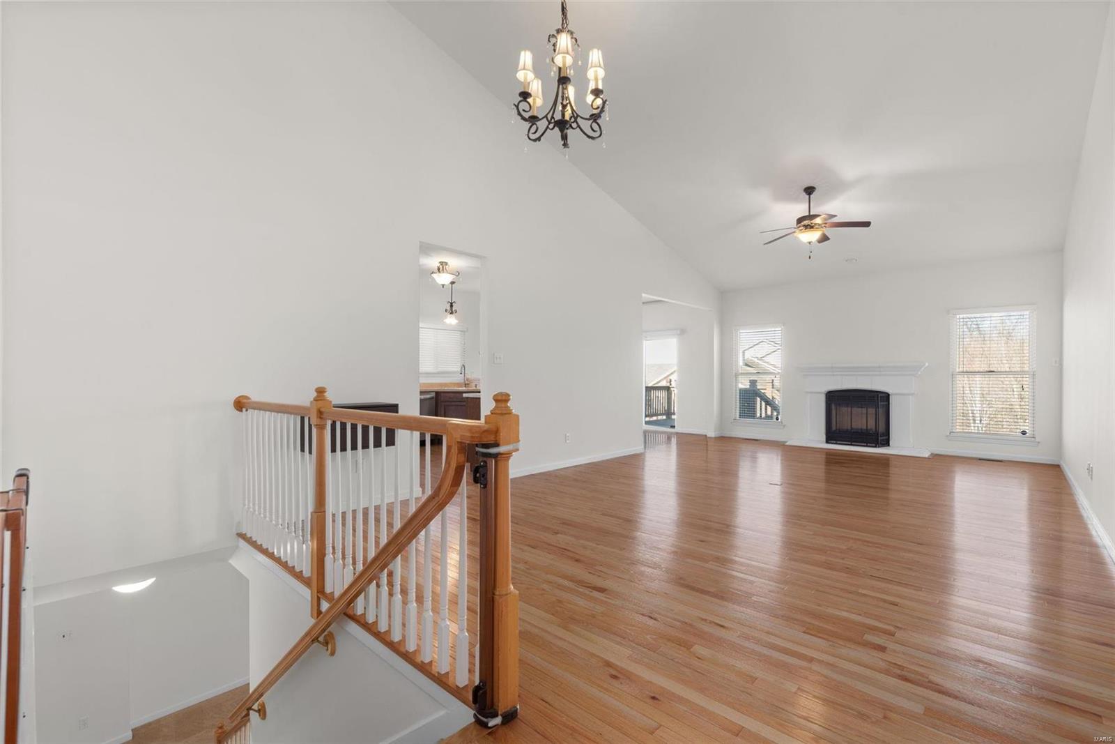9 Upper Laurel Bluffs Ct