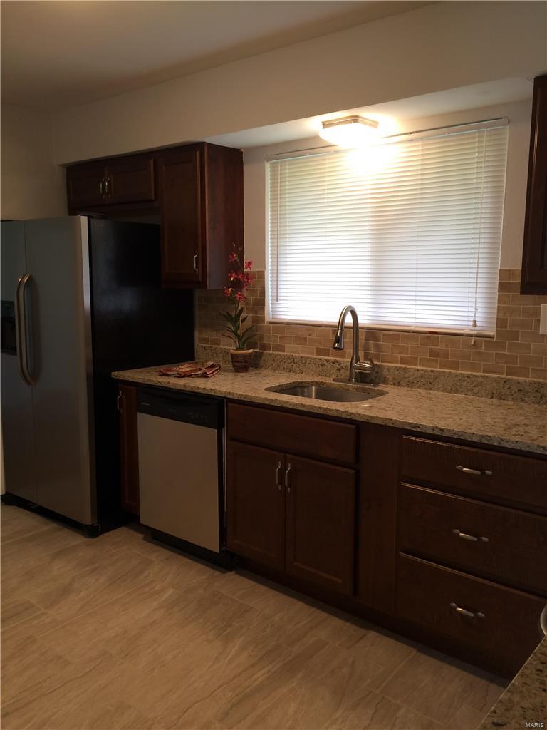 Fairlane 2 - Residential