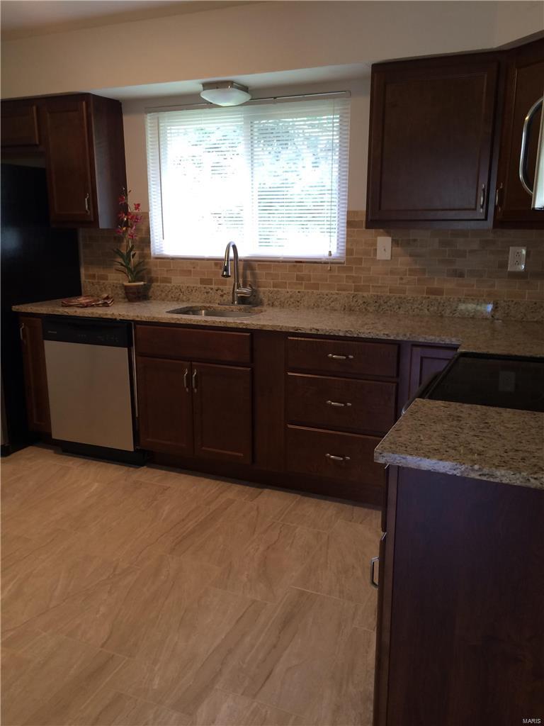 Fairlane 2 - Residential