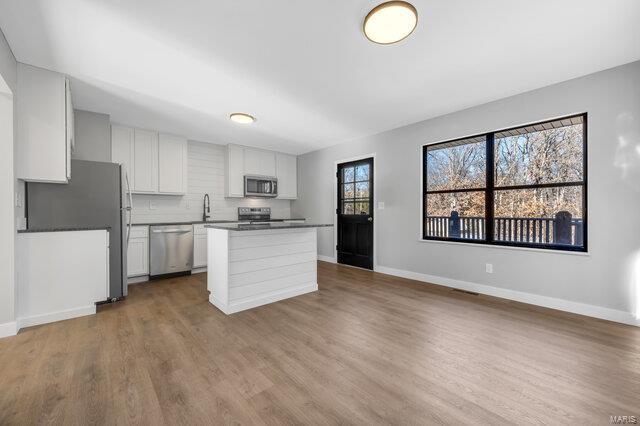 Defiance, Missouri 63341, United States, 2 Bedrooms Bedrooms, ,1 BathroomBathrooms,Residential,Pending,5924