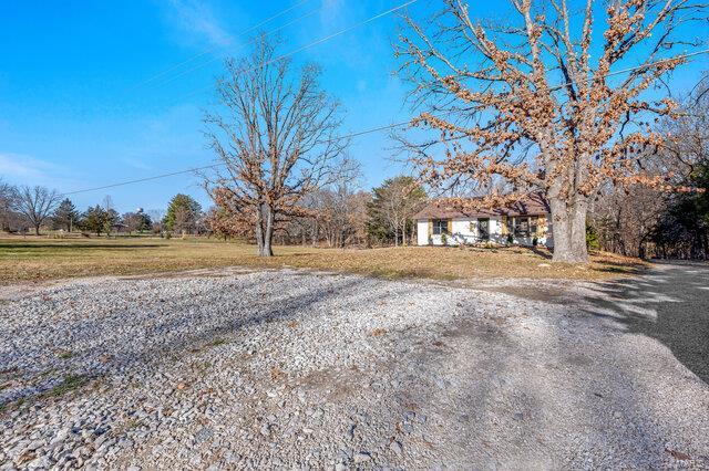 Defiance, Missouri 63341, United States, 2 Bedrooms Bedrooms, ,1 BathroomBathrooms,Residential,Pending,5924