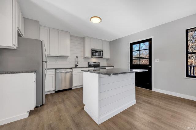 Defiance, Missouri 63341, United States, 2 Bedrooms Bedrooms, ,1 BathroomBathrooms,Residential,Pending,5924