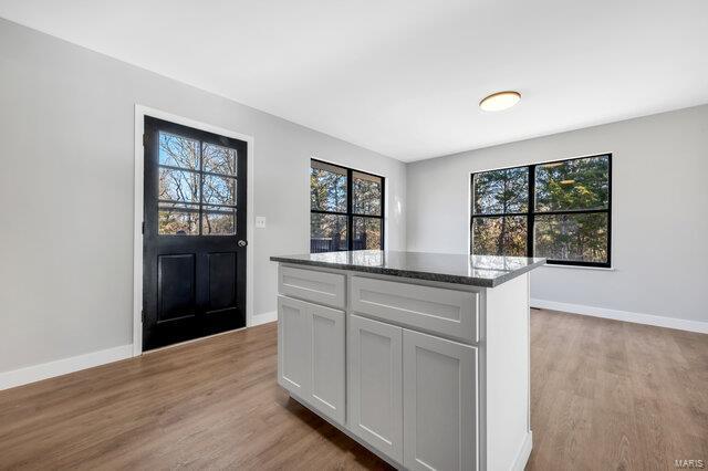 Defiance, Missouri 63341, United States, 2 Bedrooms Bedrooms, ,1 BathroomBathrooms,Residential,Pending,5924