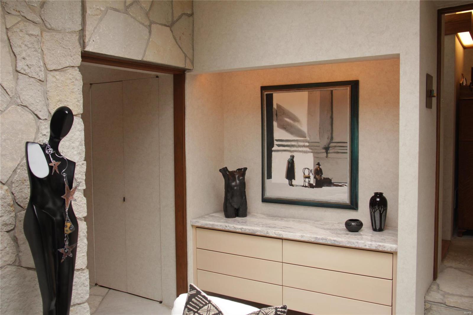 Sugar Creek Manor - Residential