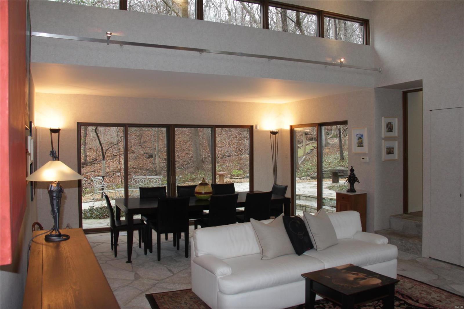 Sugar Creek Manor - Residential