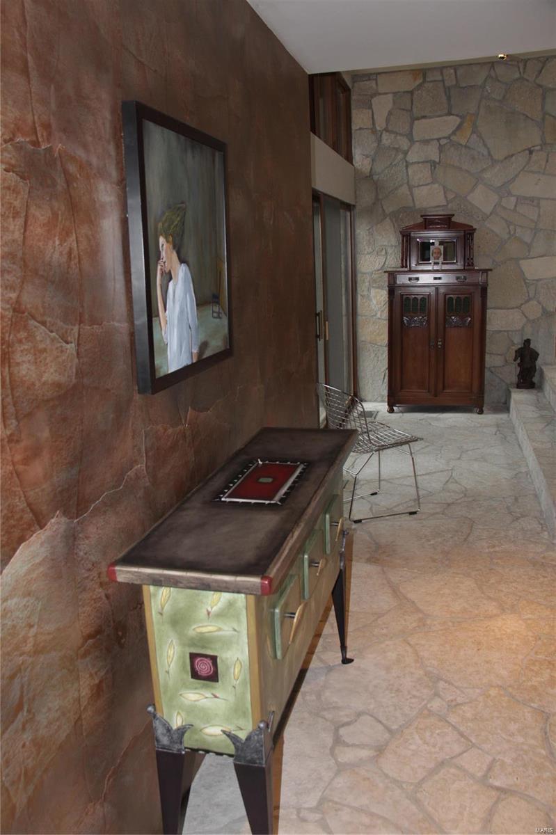 Sugar Creek Manor - Residential