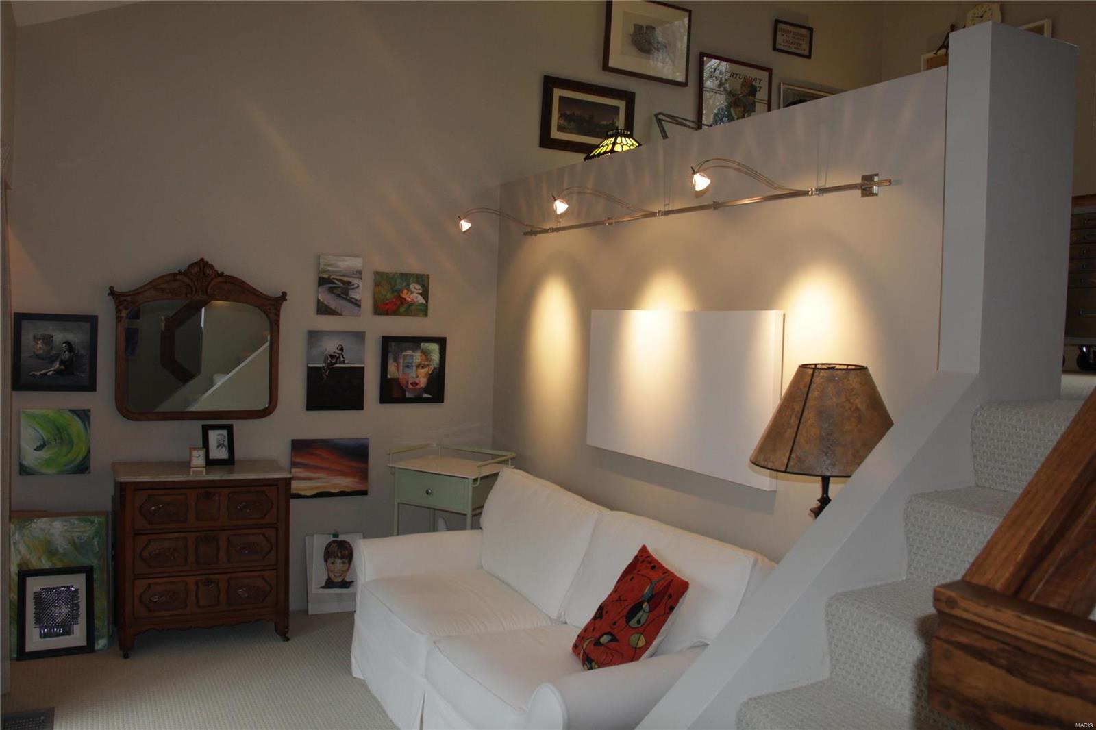 Sugar Creek Manor - Residential