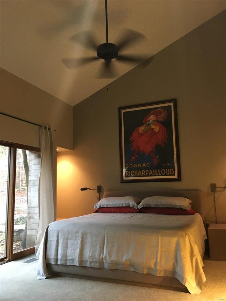 Sugar Creek Manor - Residential